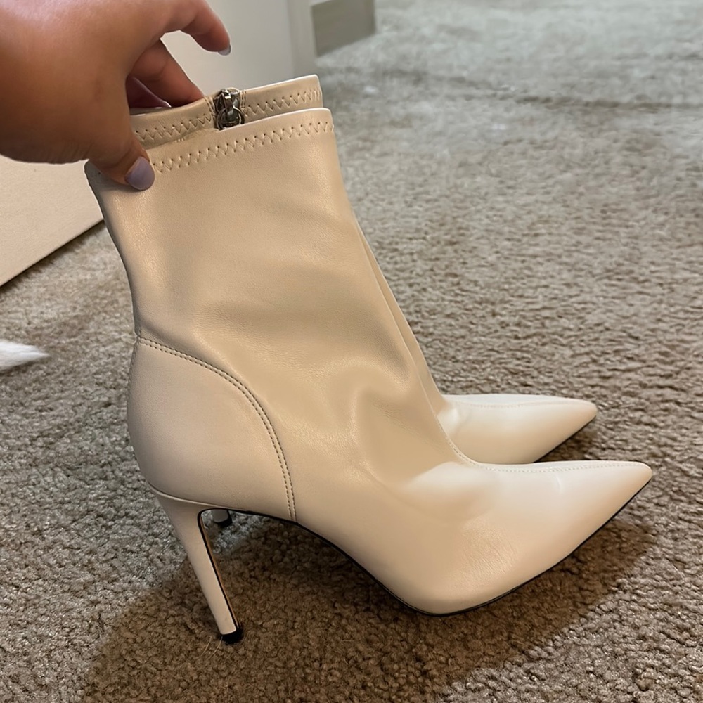 NWT Zara White Pointy Heeled Boots